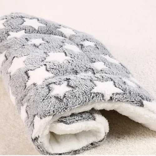 Prowalk - Soft and durable pet blanket made of high-quality cotton, thermal and breathable, available in 40 x 60cm and 60 x 80cm, perfect for dogs and cats to keep warm and comfortable on furniture or travel.